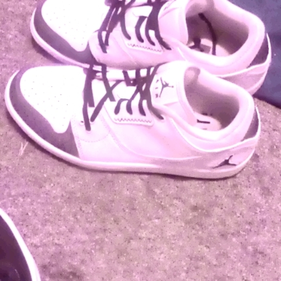 Air Jordans - Picture 5 of 6